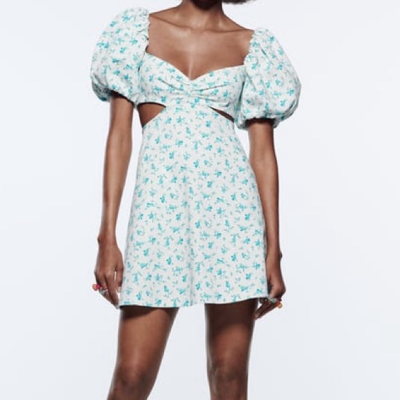 Floral cut out mini dress 🩵 - Picture 1 of 4